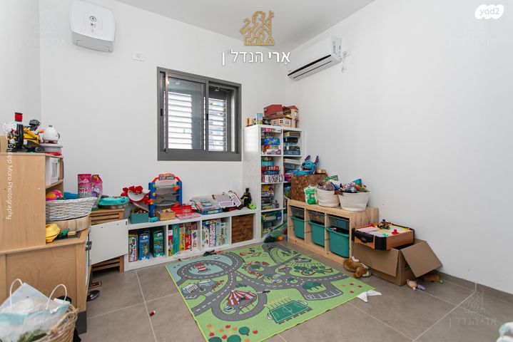 דירה, האנפה, החותרים, טירת כרמל