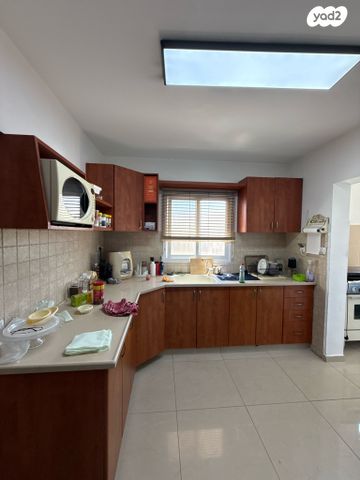 דירה, הקונגרס, בן גוריון, שדרות