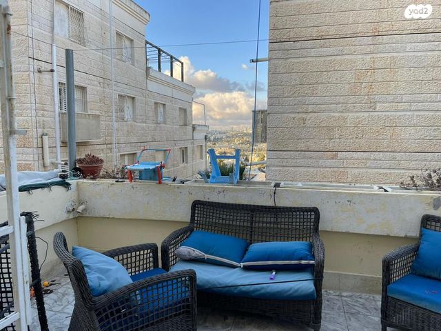 דירה, הגלעינית, גילה, ירושלים