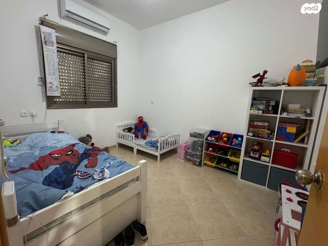 דירת גן, קרית אתא