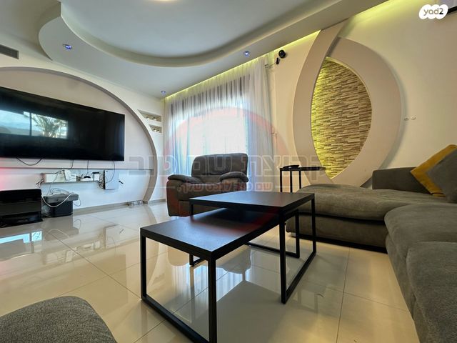 גג/ פנטהאוז, הקציר, שכון עובדים, עפולה