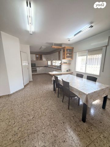 דו משפחתי, המרכז, גבעת נשר, נשר