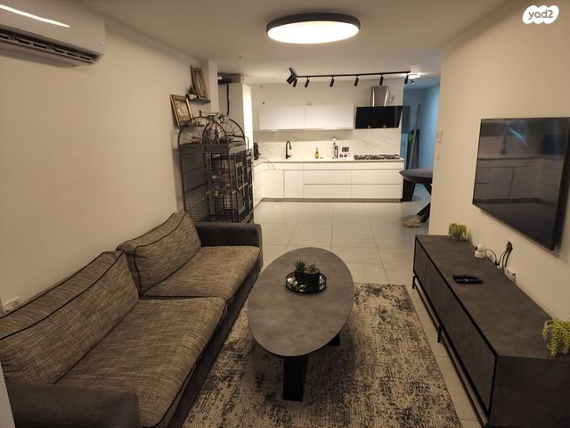 דירה, יהודה לייב פינסקר 45, רמב"ם, ראשון לציון