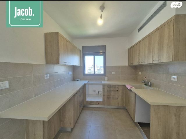 דירה, סיגלית, גלי כרמל, טירת כרמל