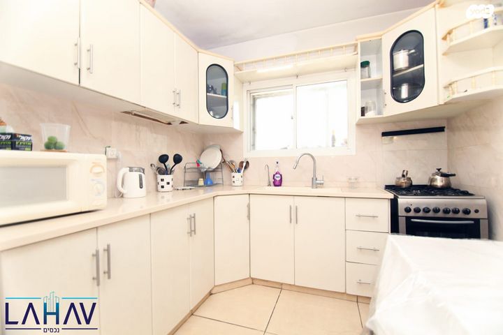 דירה, שדרות בן צבי, רמת חן ובן ציון, נתניה