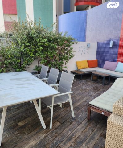 דירה, מיכאל נאמן, גלילות, תל אביב יפו