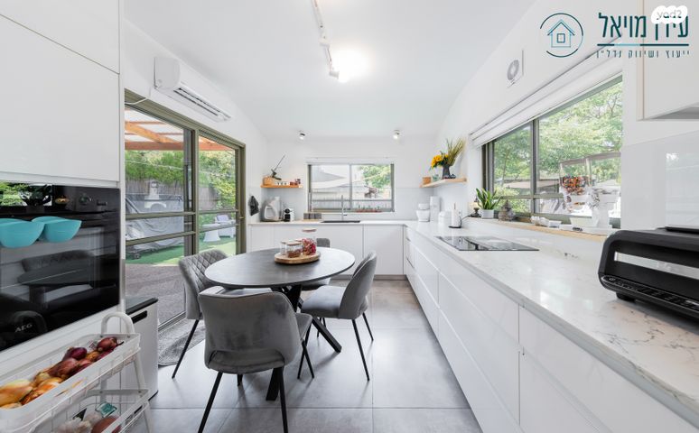 בית פרטי/ קוטג', בת חפר, בת חפר