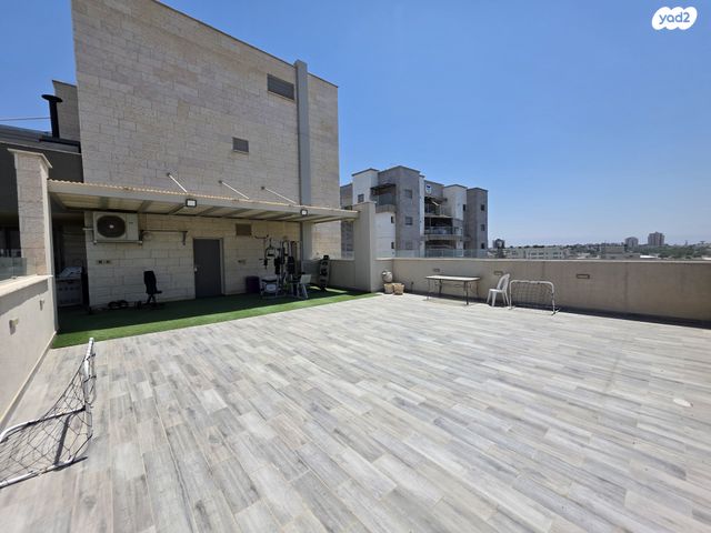 גג/ פנטהאוז, הפרחים, קרית גת