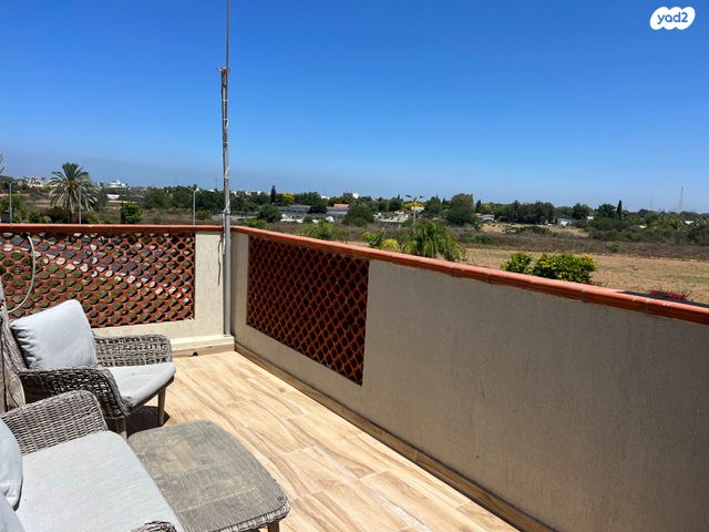 דופלקס, הצבעוני, נאות אשכול, יבנה