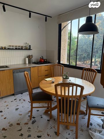 גג/ פנטהאוז, בן ציון דינור, הרצליה הירוקה, נווה עובד, הרצליה