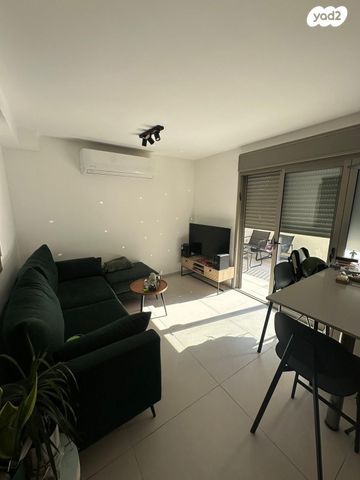 דופלקס, נחלת בנימין 147, פלורנטין, תל אביב יפו