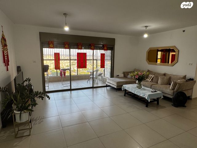 דירה, דרך בן גוריון, אבן גבירול, רחובות