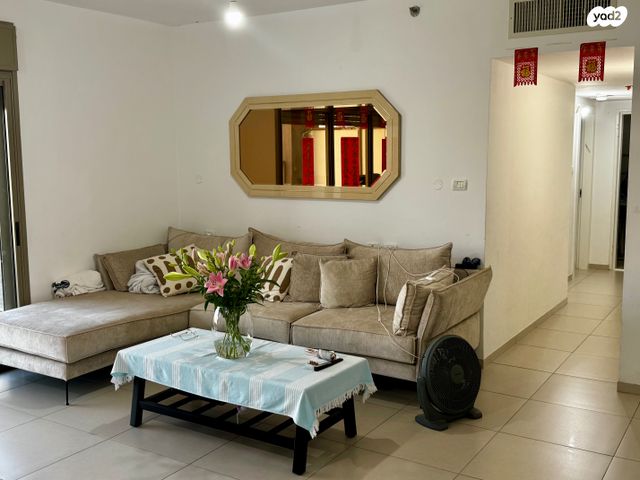 דירה, דרך בן גוריון, אבן גבירול, רחובות