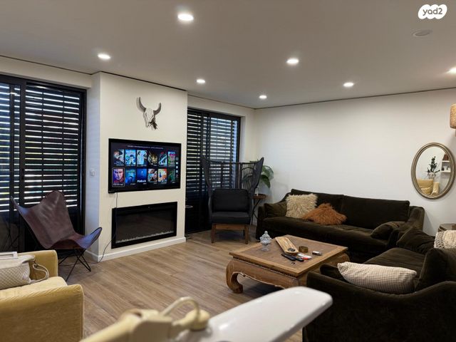 בנציון ישראלי 