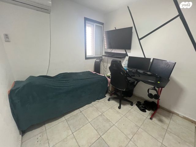 דירה, שדרות מנחם בגין 11, קרית מלאכי