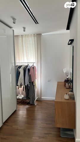 דירה, הדולפין, אשדוד