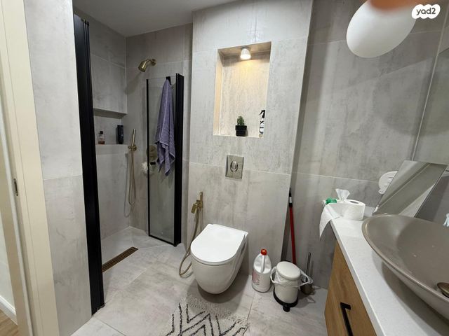 דירה, בנציון ישראלי, קרית חיים מערבית, חיפה