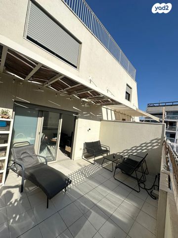 דופלקס, נחלת בנימין 147, פלורנטין, תל אביב יפו