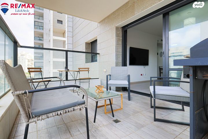 דירה, קרל פופר 5, קרית המדע, נתניה