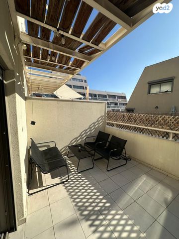 דופלקס, נחלת בנימין 147, פלורנטין, תל אביב יפו