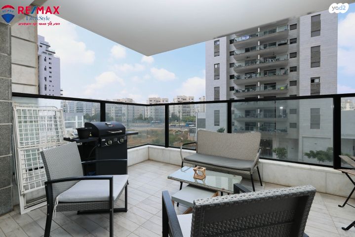 דירה, קרל פופר 5, קרית המדע, נתניה