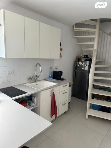 דופלקס, נחלת בנימין 147, פלורנטין, תל אביב יפו