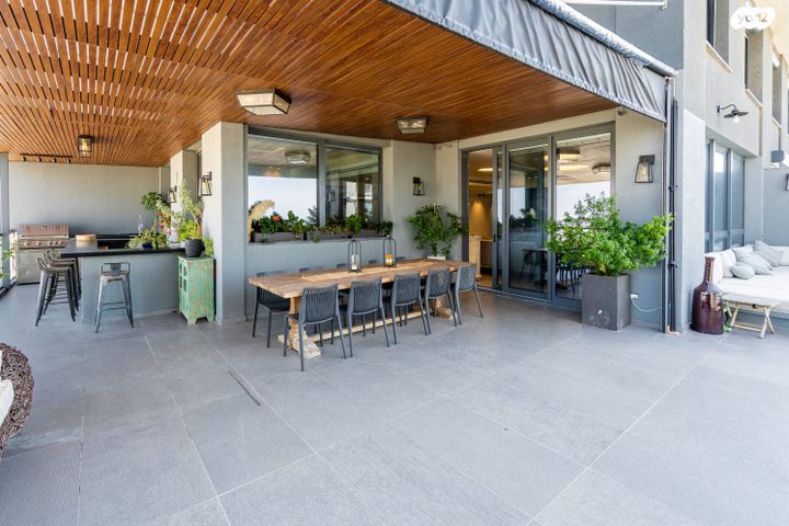 גג/ פנטהאוז, יגאל אלון, תל אביב יפו