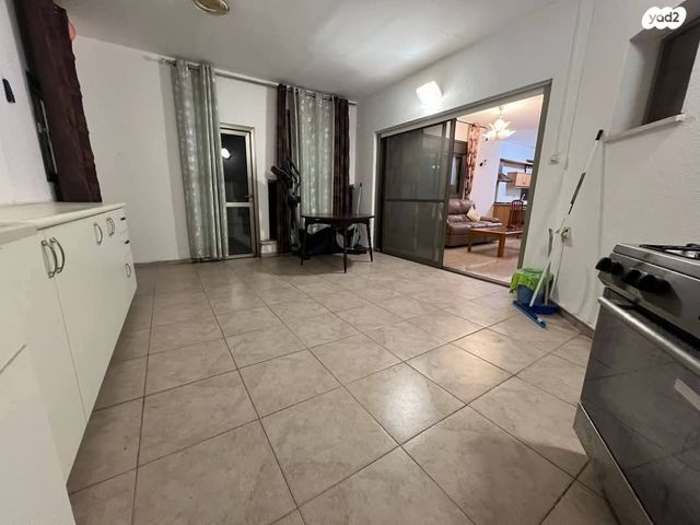 גג/ פנטהאוז, גולומב, עיר, מרכז העיר, נהריה