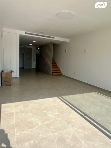 דו משפחתי, השחף, גבעת אולגה, חדרה