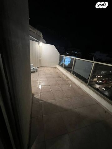 גג/ פנטהאוז, גולומב, עיר, מרכז העיר, נהריה