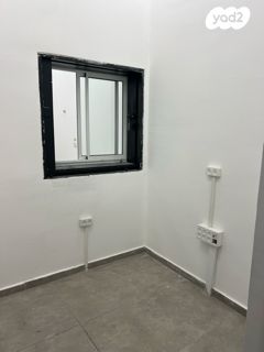 מחסנים, מודיעין מכבים רעות