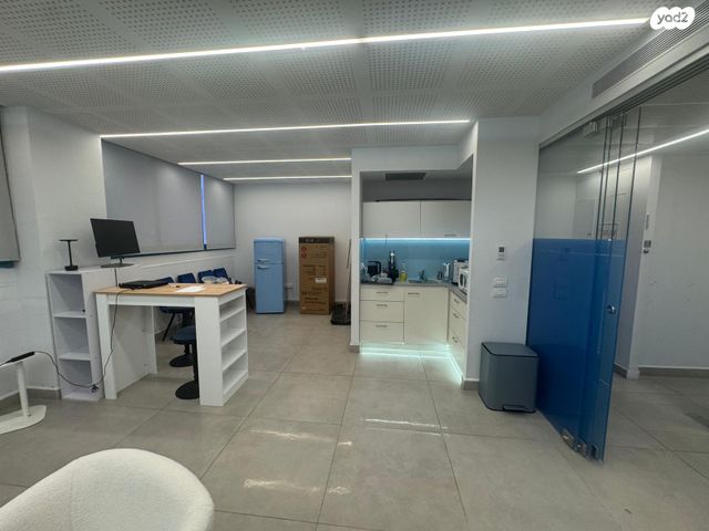 משרדים, החילזון 1, בורסה, רמת גן