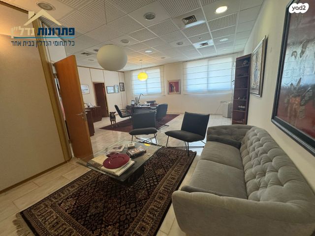 משרדים, אתגר, אזור תעשיה, טירת כרמל