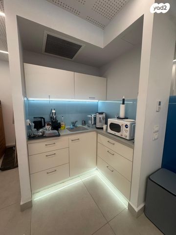 משרדים, החילזון 1, בורסה, רמת גן