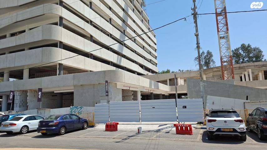 משרדים, אברהם גירון 18, מכב"י, יהוד מונוסון