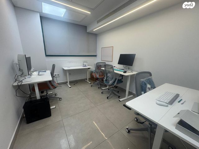 משרדים, החילזון 1, בורסה, רמת גן