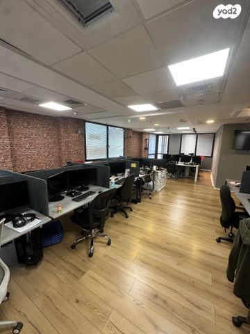 משרדים, מוזס יהודה ונח, נחלת יצחק, תל אביב יפו