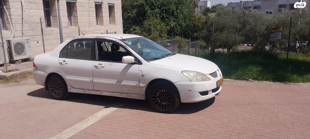 מודעת רכב מיצובישי לנסר