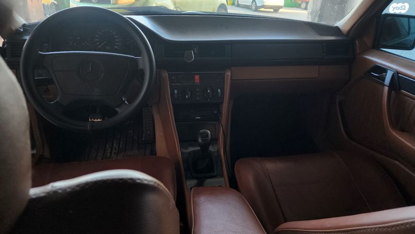 מרצדס-בנץ E-class