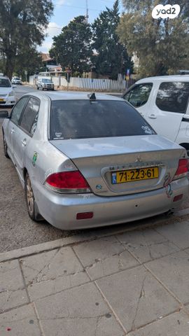 לנסר Executive אוט׳ 1.6 (98 כ״ס)