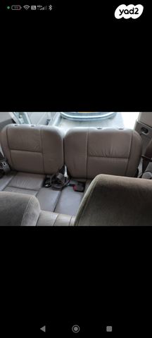 טויוטה לנד קרוזר