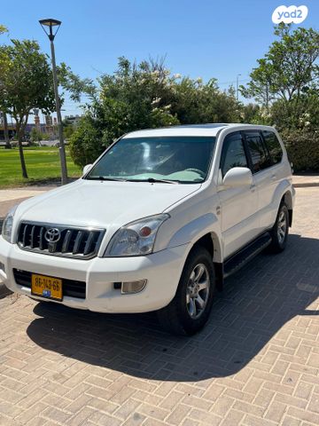 טויוטה לנד קרוזר