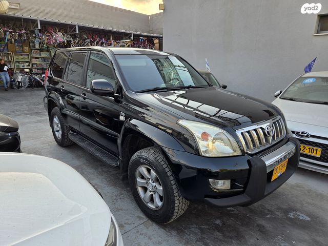 טויוטה לנד קרוזר