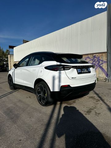 ג׳ילי Geometry C