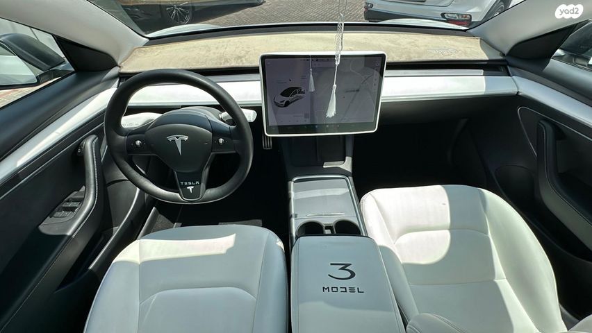 טסלה מודל 3