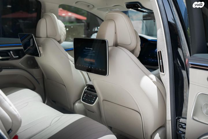 מרצדס-בנץ EQS SUV