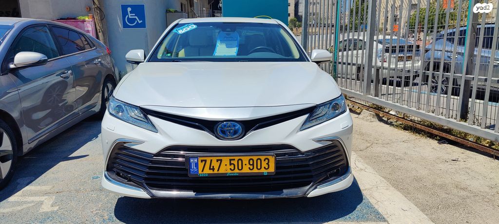 מודעת רכב טויוטה קאמרי