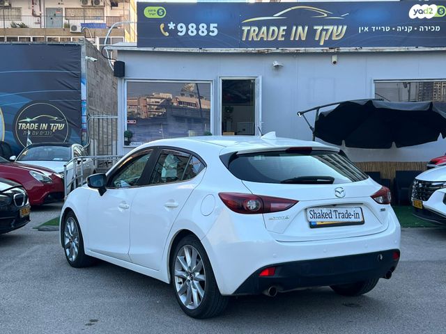 מאזדה 3