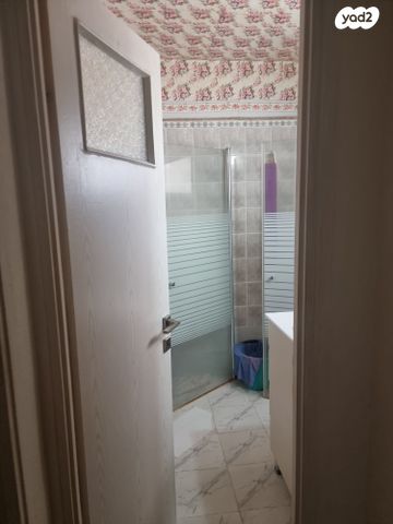 דירה, שדרות גולדה מאיר 11, קרית נורדאו, נתניה