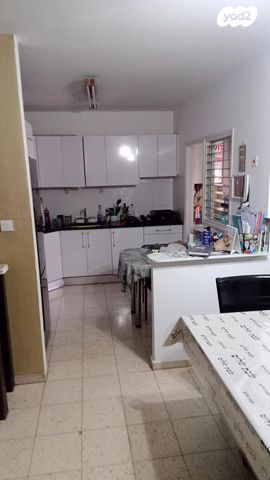 דירה, שדרות בן אב"י 46, נוף הטיילת, נתניה